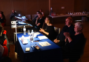 Jury ogląda występy uczestników