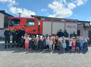 Wizyta przedszkolaków w OSP w Łękińsku