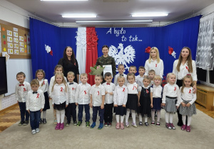 Zdjęcie pamiątkowe gr. Chmurki