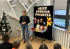 Przywitanie dzieci przez Panią bibliotekarz