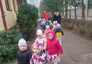 Wyjście 3-latków do sklepu ,,Żabka".