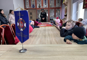 16 Słuchamy opowieści strażaków