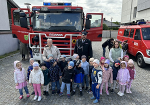 19 Zdjęcie grupowe 4latków