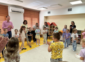 "Zabawy na łące" - zajęcia otwarte w grupie Słoneczek.