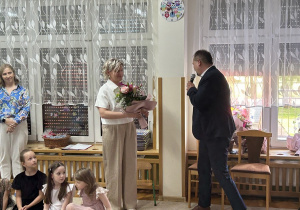 Przewodniczący rady składa podziękowanie