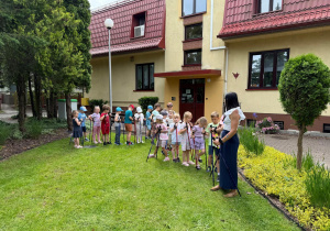 Przygotowanie do pierwszego spaceru.