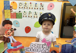36. Dziewczynka w czapce.
