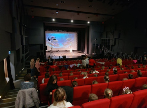 Scena przedstawienia w teatrze