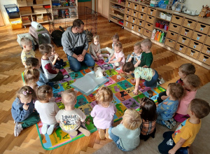 ,,Zwierzęta wokół nas"- spotkanie z królikami i świnkami morskimi.