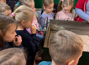 Wycieczka 5 i 6 latków do Fabryki Bombek