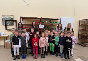 Grupa Chmurek pozuje do zdjęcia.