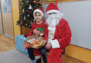 Pamiątkowe zdjęcie z Mikołajem.