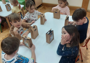 Kropelki podczas pakowania.