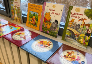 Książeczki z Kubusiem Puchatkiem.