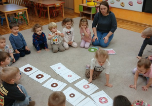 18. Liczymy pączki.