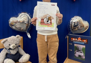 Prezentacja karty z dzienniczka po wspólnym czytaniu z Misiem.