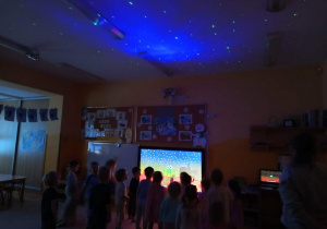 20 Taniec dzieci do piosenki o Kosmicznej Żabce