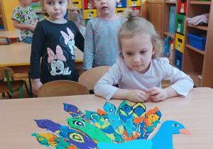 10 Dziewczynki pozują do zdjęcia