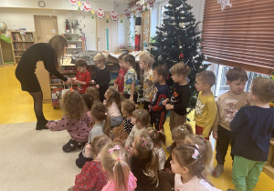 Słodki upominek od miłego gościa.