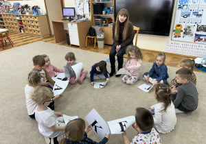 Kropelki z karteczkami.