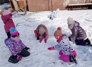 Zimowe zabawy 6 latków