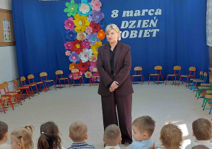 Powitanie gości przez panią Dyrektor.