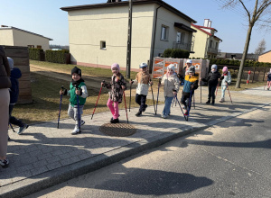 Pierwszy spacer z kijkami