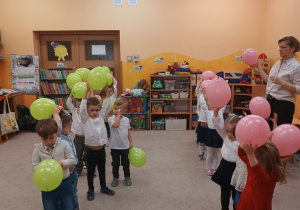 08 Gimnastyka z balonami