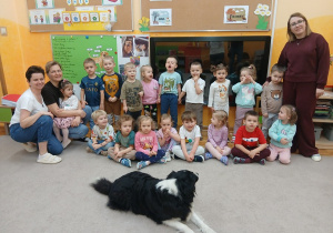 07. Pamiątkowe zdjęcie z psem.