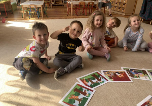 Czterolatki i ilustracje do zajęć o Czuciaku.