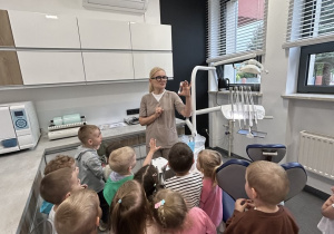 19 Dzieci otrzymały upominki od Pani Dentystki