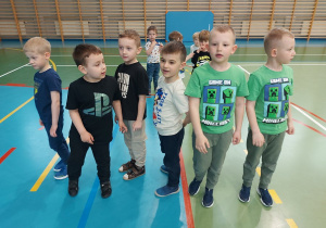 Chłopcy podczas treningu