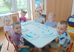 Dzieci na warsztatach z Pleciugą.