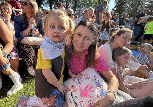 Wspólne zdjęcie mama i córka.