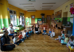 Słuchamy zagadek o przyjacielach Puchatka