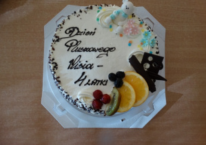 Tort z okazji Dnia Misia