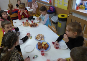 Pączusie, faworki - pyszności