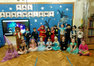 Tacy my przed balem karnawałowym