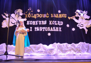 Magdalenka śpiewa Kołysankę dla dzieciątka....
