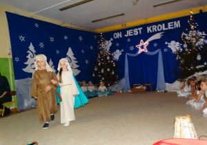 Dzieci w roli Maryji i Józefa...