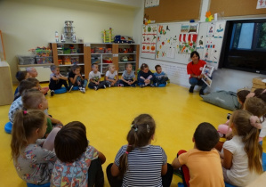 Zagadka dotyczaca właściwego ubioru rowerzysty