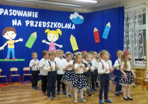 Przedszkolaki podczas piosenki