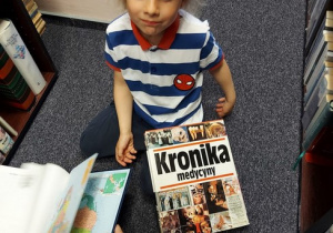 Przedszkolak w bibliotece