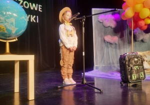 Dziewczynka w wierszu Lokomotywa